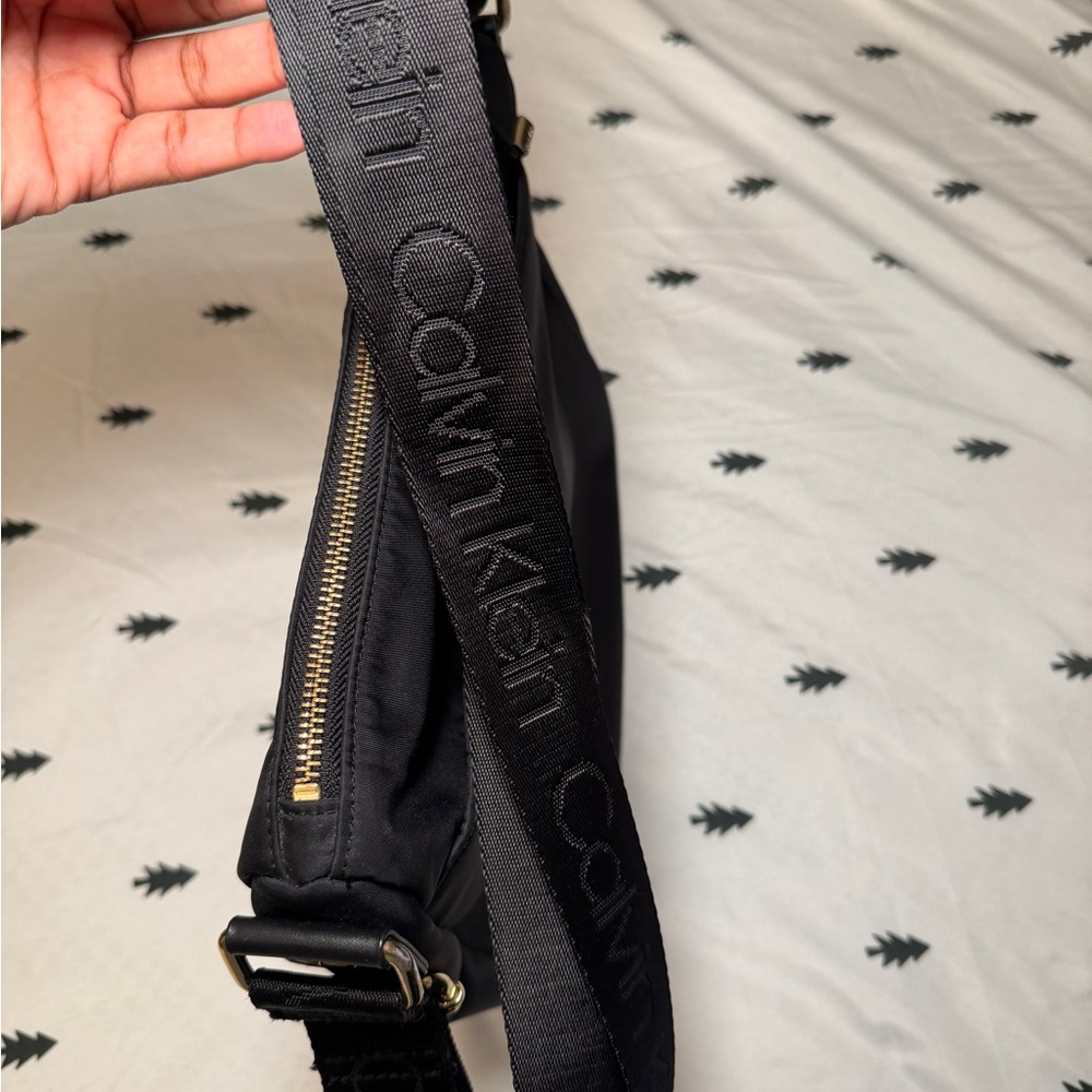 SOLD - Calvin Klein Black Crosbody Shoulder Bag - Picture 15 of 15
